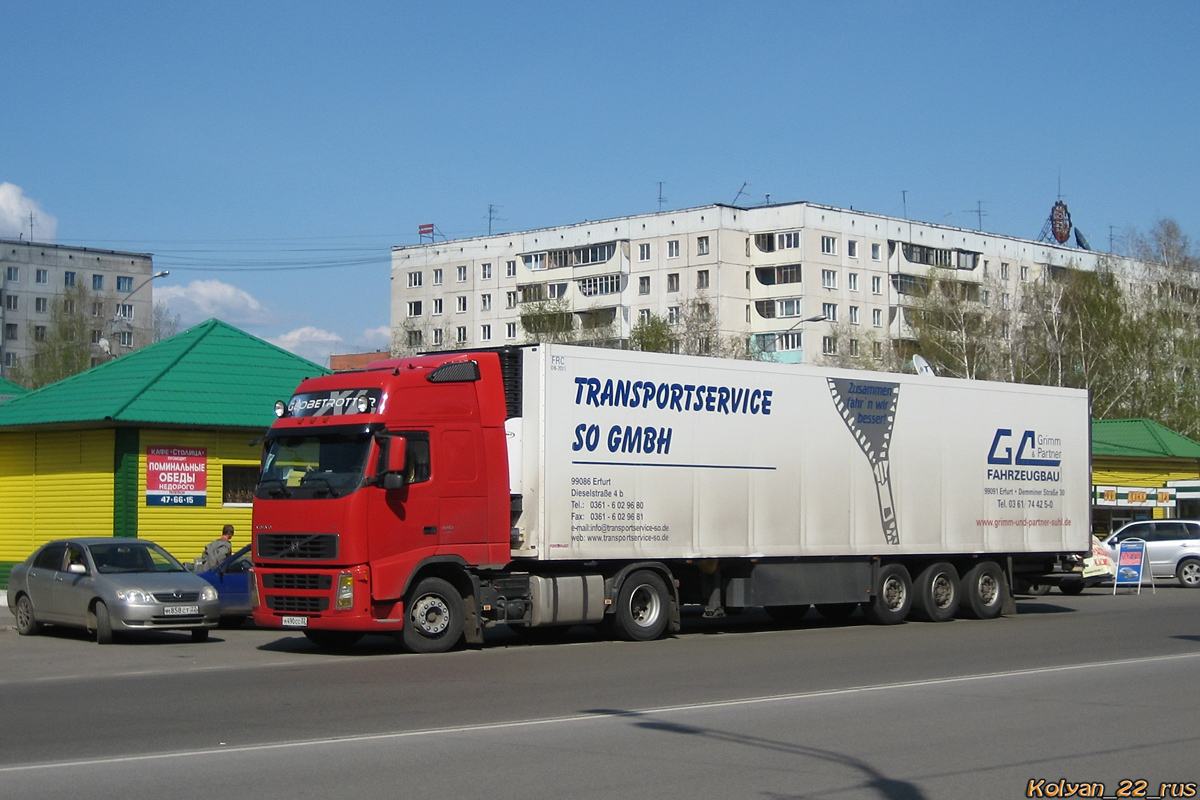 Алтайский край, № М 490 СС 22 — Volvo ('2002) FH12.440