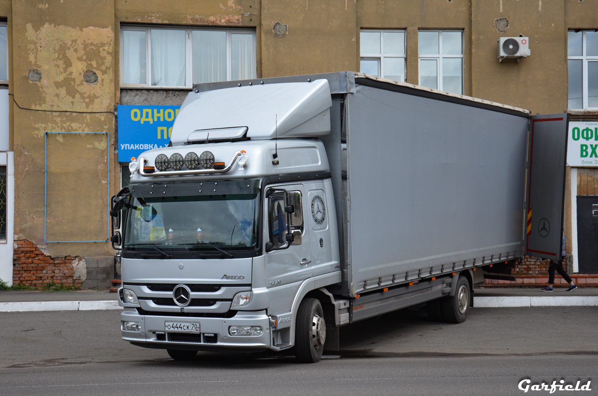 Томская область, № О 444 СК 70 — Mercedes-Benz Atego 1329