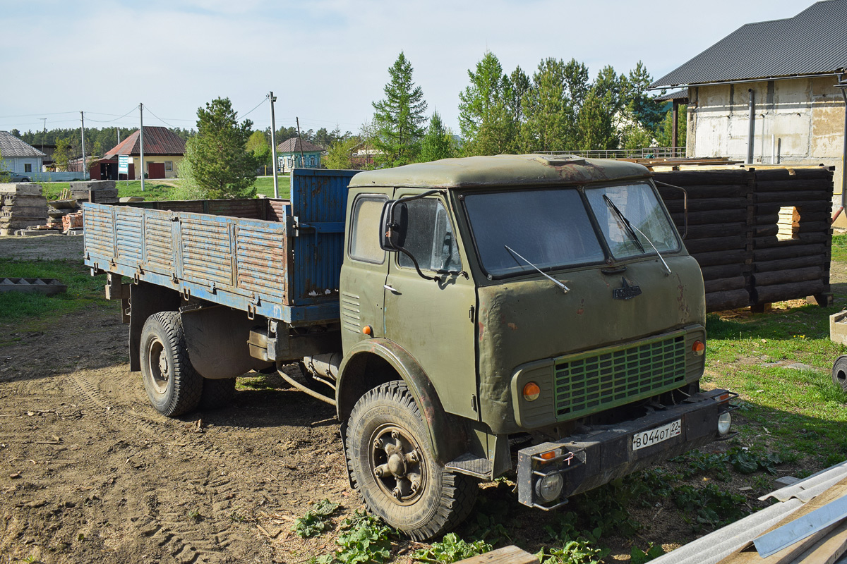 Алтайский край, № В 044 ОТ 22 — МАЗ-5335