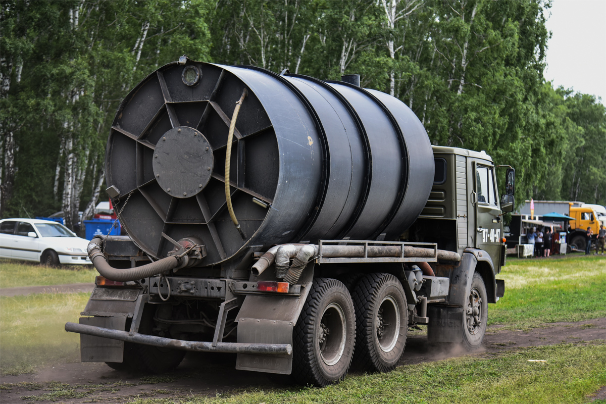 Тюменская область, № М 274 РО 196 — КамАЗ-5410