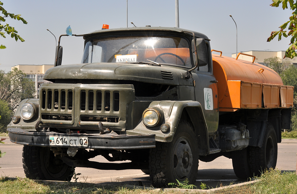 Алматы, № 614 CT 02 — ЗИЛ-130 (общая модель)