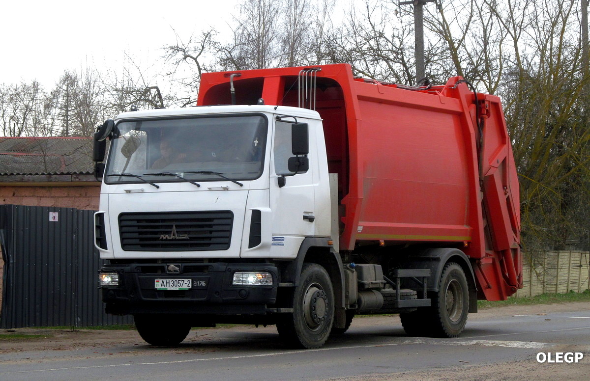 Витебская область, № АН 3057-2 — МАЗ-534025