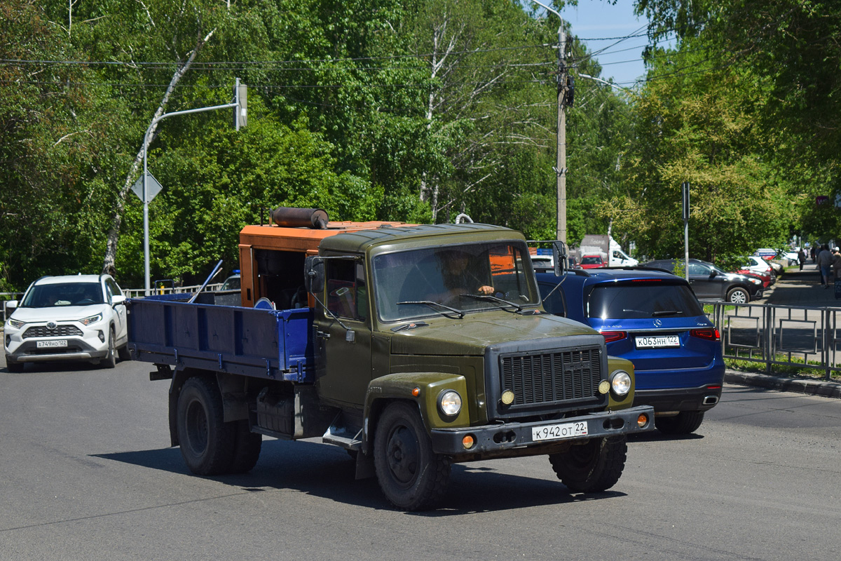 Алтайский край, № К 942 ОТ 22 — ГАЗ-33073