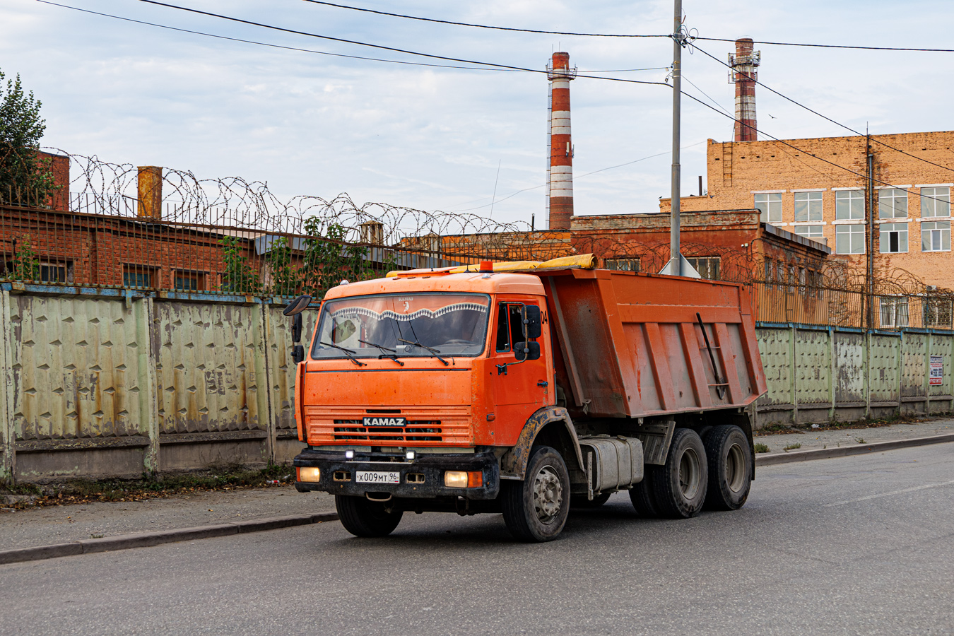 Свердловская область, № Х 009 МТ 96 — КамАЗ-65115-D3(97)