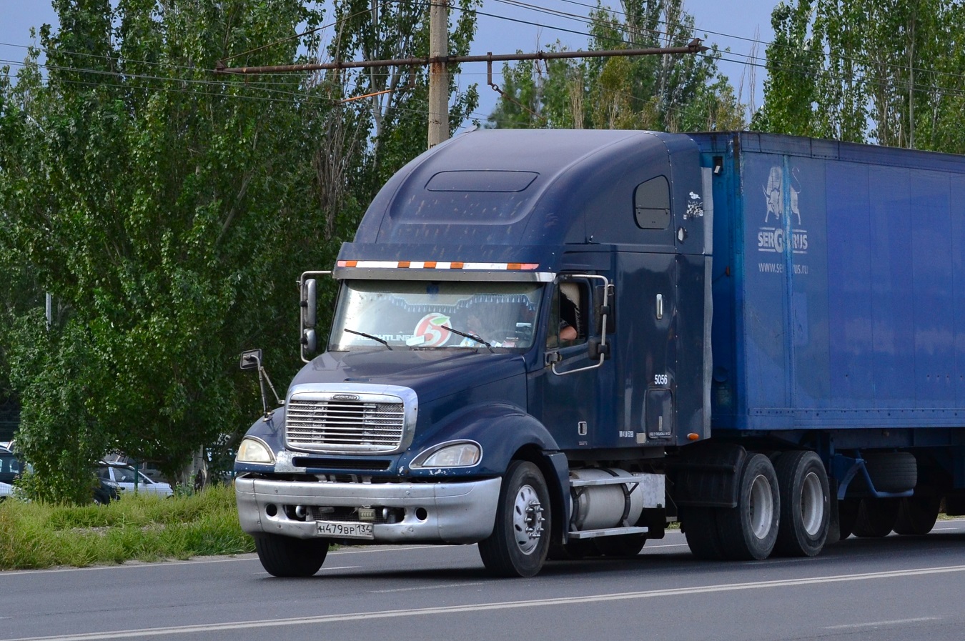 Волгоградская область, № Н 479 ВР 134 — Freightliner Columbia