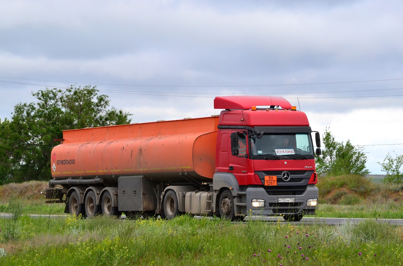 Волгоградская область, № В 152 НК 134 — Mercedes-Benz Axor 1840 [Z9M]