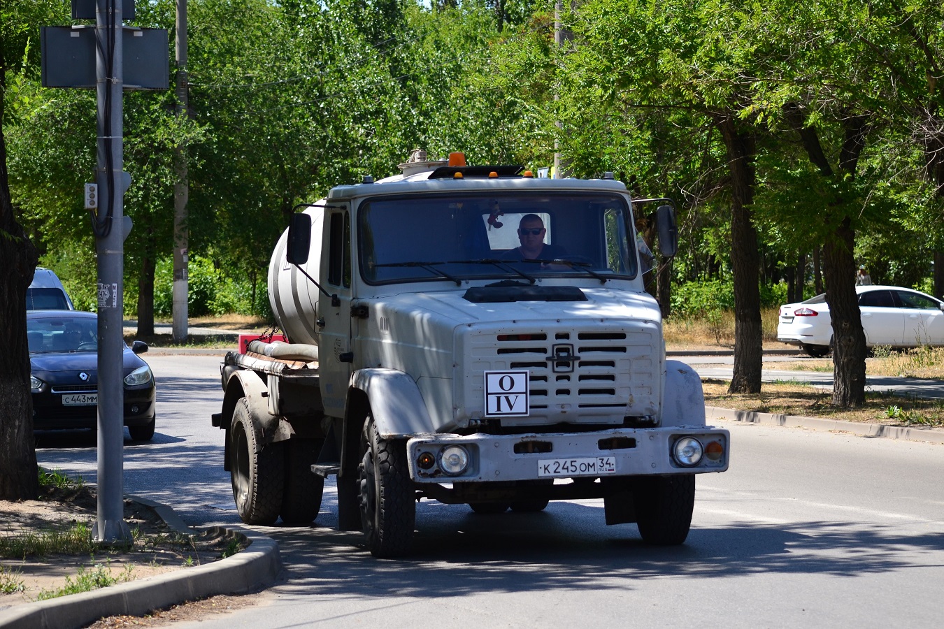 Волгоградская область, № К 245 ОМ 34 — ЗИЛ-494560
