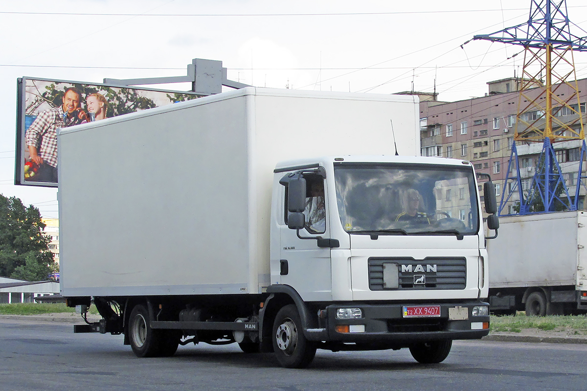 Днепропетровская область, № Т2 ХХ 9407 — MAN TGL 8.180