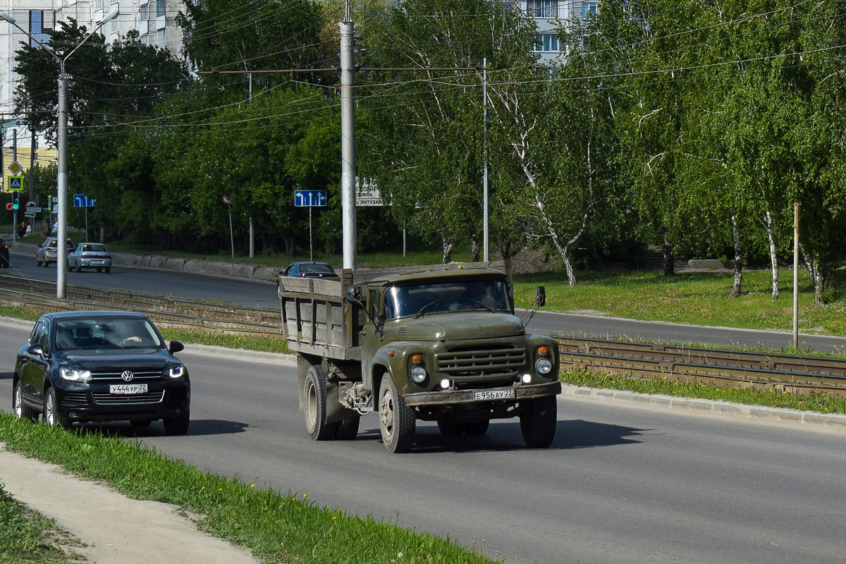 Алтайский край, № Е 956 АУ 22 — ЗИЛ-130 (общая модель)
