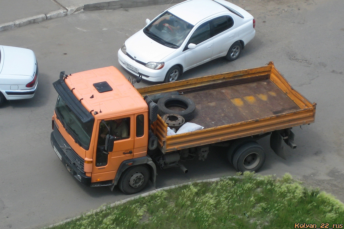 Алтайский край, № Р 178 НХ 22 — Volvo FL6