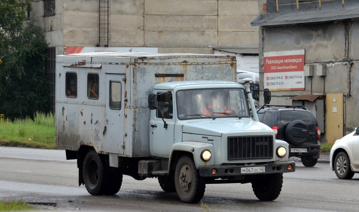 Кемеровская область, № М 067 ОС 42 — ГАЗ-3309