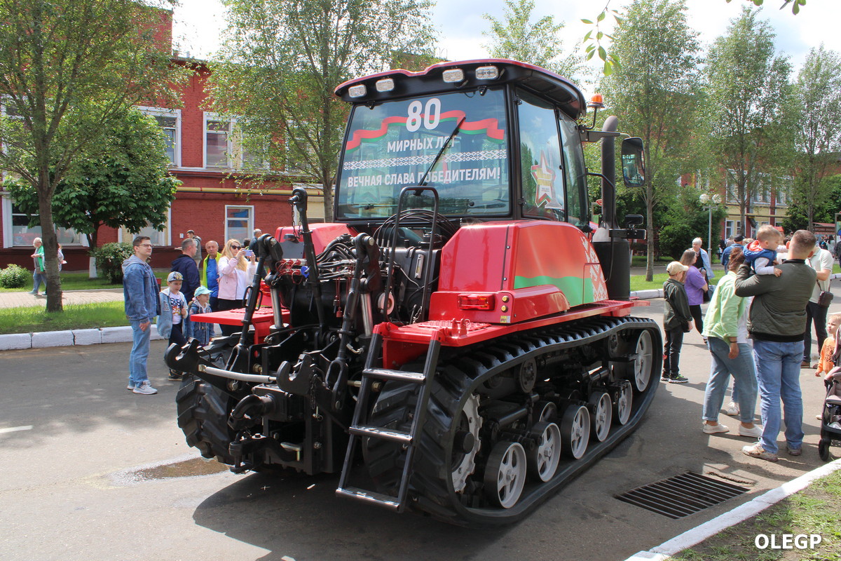 Гомельская область, № (BY-3) Б/Н СТ 0029 — Беларус-2103; Минск — Новая техника ОАО МТЗ; Минск — День открытых дверей МТЗ-2025; Транспортные средства без номеров (Минск); Новая техника (Минск)