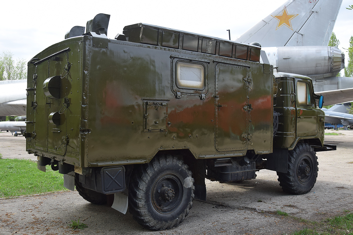 Саратовская область, № (64) Б/Н 0044 — ГАЗ-66 (общая модель); Саратовская область — Автомобили без номеров; Саратовская область — Автомобили на постаментах