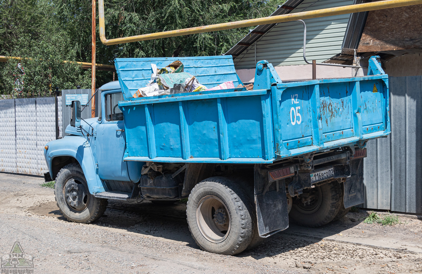 Алматы, № 116 BCQ 02 — ЗИЛ-495810