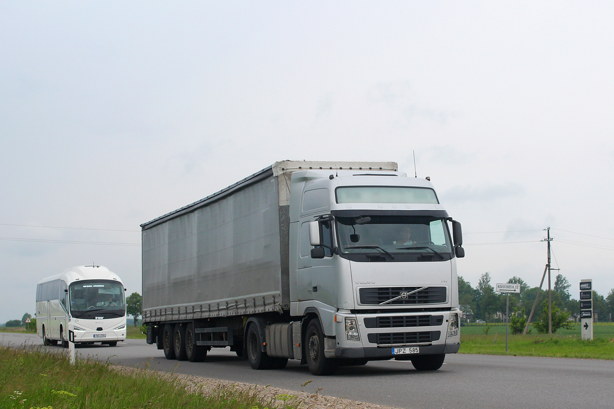 Литва, № JPZ 585 — Volvo ('2002) FH12.400