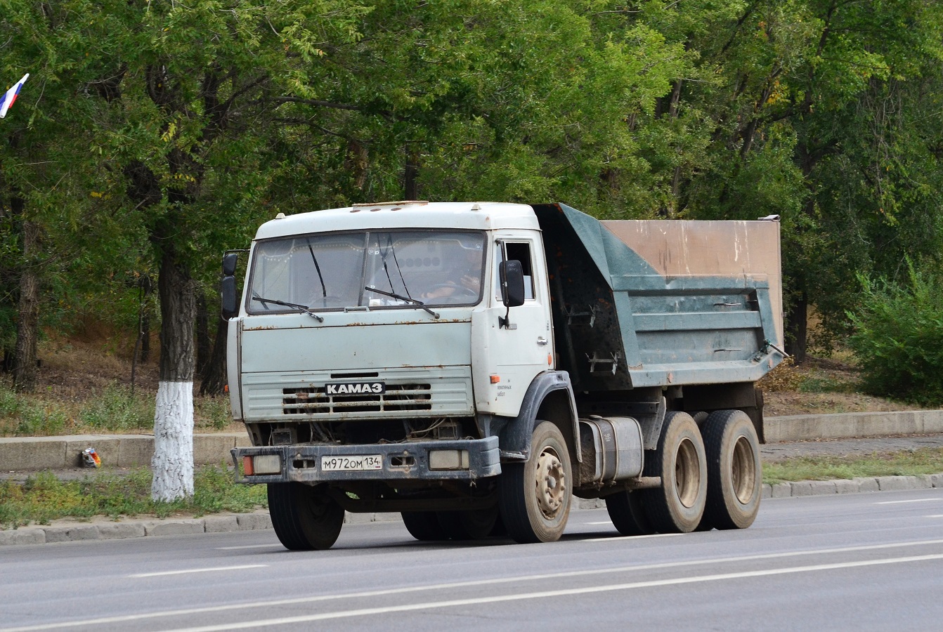 Волгоградская область, № М 972 ОМ 134 — КамАЗ-55111-02 [55111C]