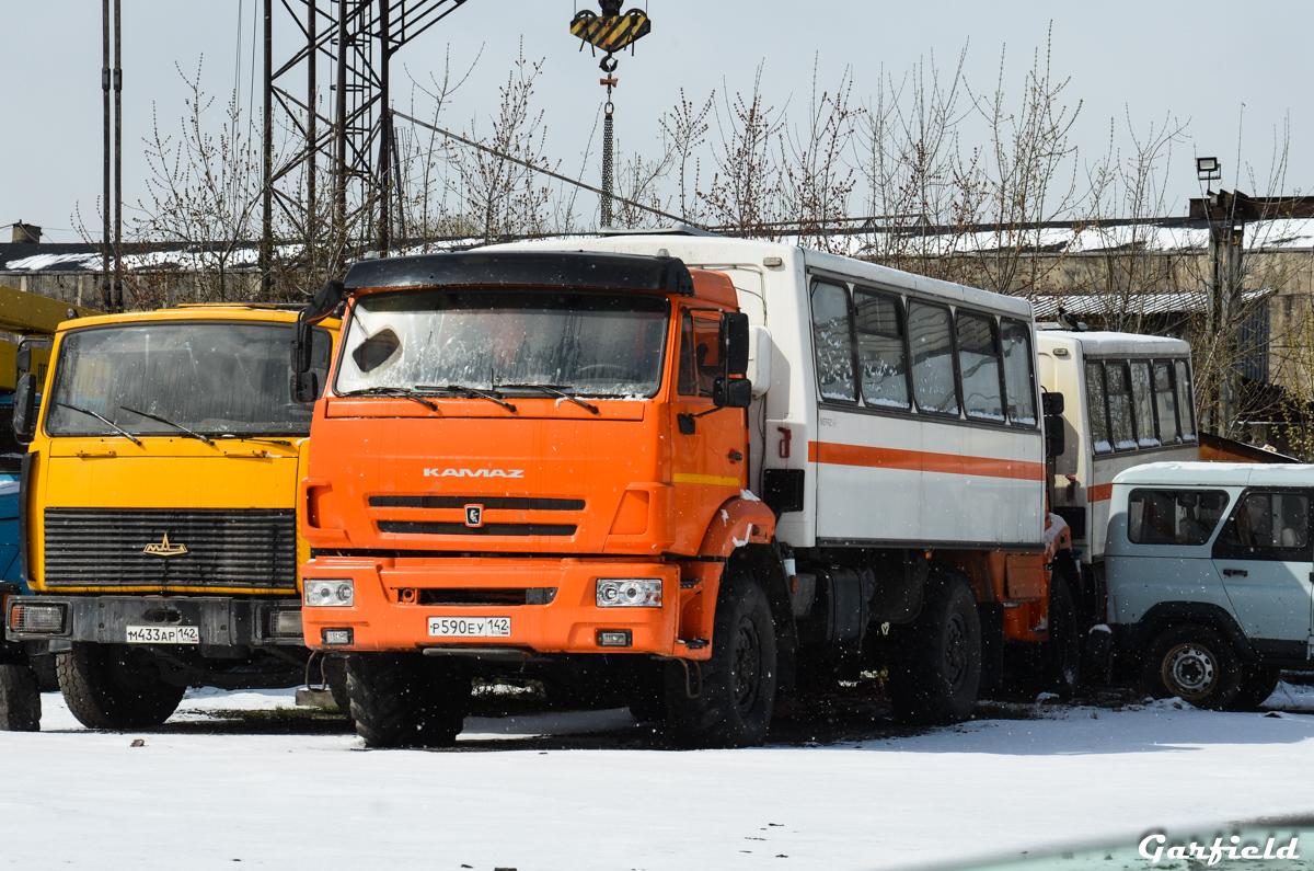 Кемеровская область, № Р 590 ЕУ 142 — КамАЗ-43502-45
