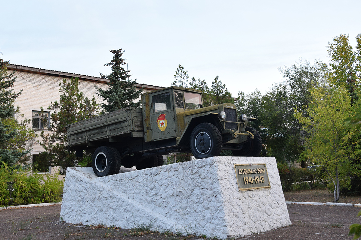 Волгоградская область, № (34) Б/Н 0002 — УралЗИС-5В; Техника на постаментах, памятники (Волгоградская область); Транспортные средства без номеров (Волгоградская область)
