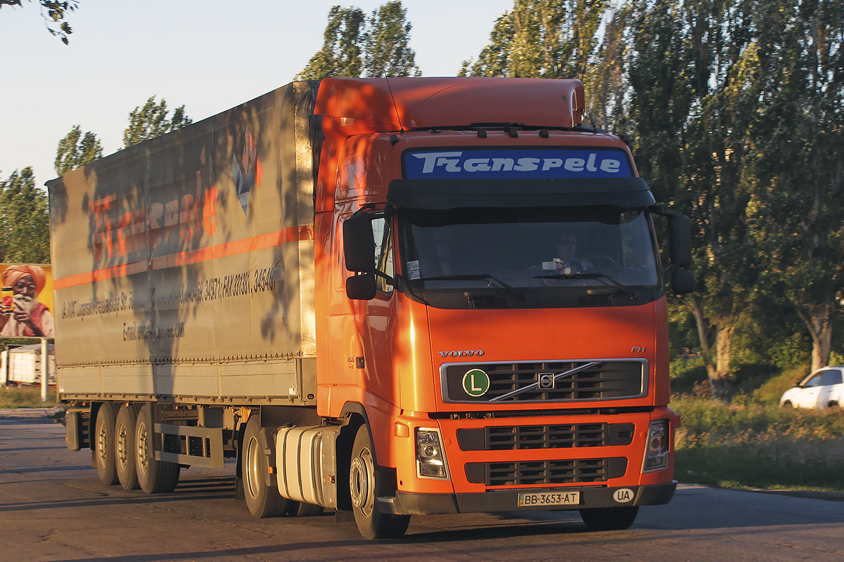 Луганская область, № ВВ 3653 АТ — Volvo ('2002) FH12.400