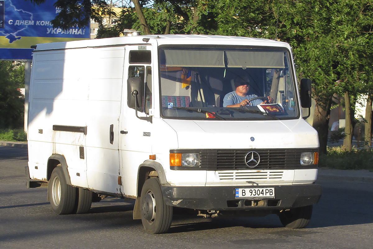 Болгария, № B 9304 PB — Mercedes-Benz T2 ('1986)