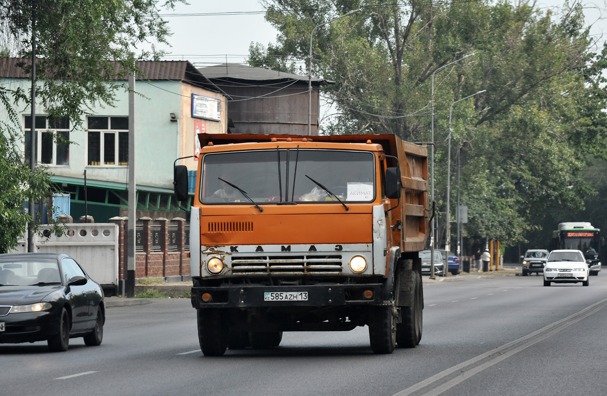 Туркестанская область, № 585 AZH 13 — КамАЗ-55111 [551110]