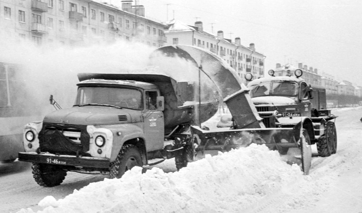 Архангельская область, № 91-46 АХИ — ЗИЛ-130Д1; Архангельская область, № 91-24 АХИ — ЗИЛ-157КЕ; Исторические фотографии (до 2000 года) (Архангельская область)