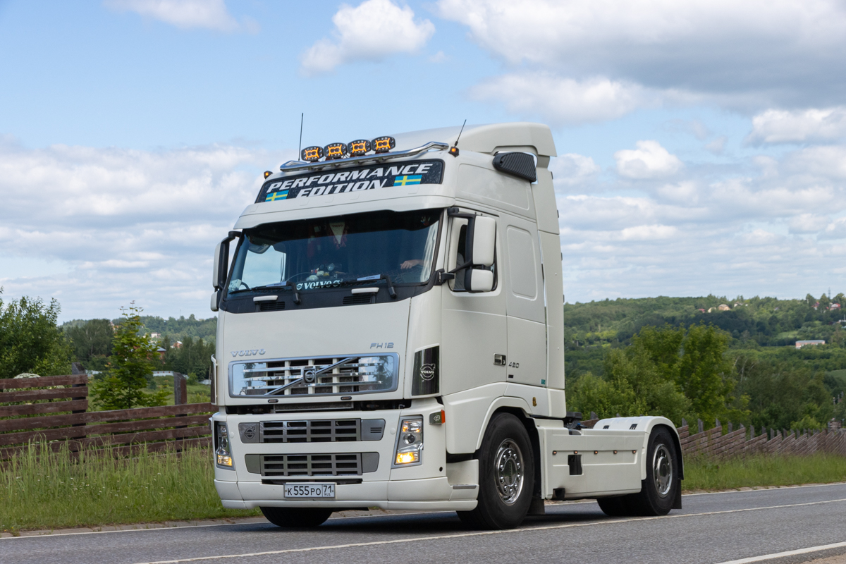 Тульская область, № К 555 РО 71 — Volvo ('2002) FH12.420; Московская область — Фестиваль TruckDay 2025