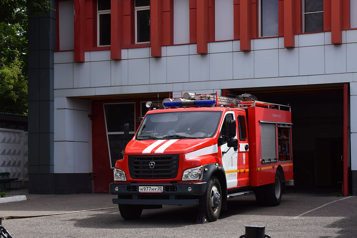 Астраханская область, № Н 977 НУ 30 — ГАЗ-C42R33