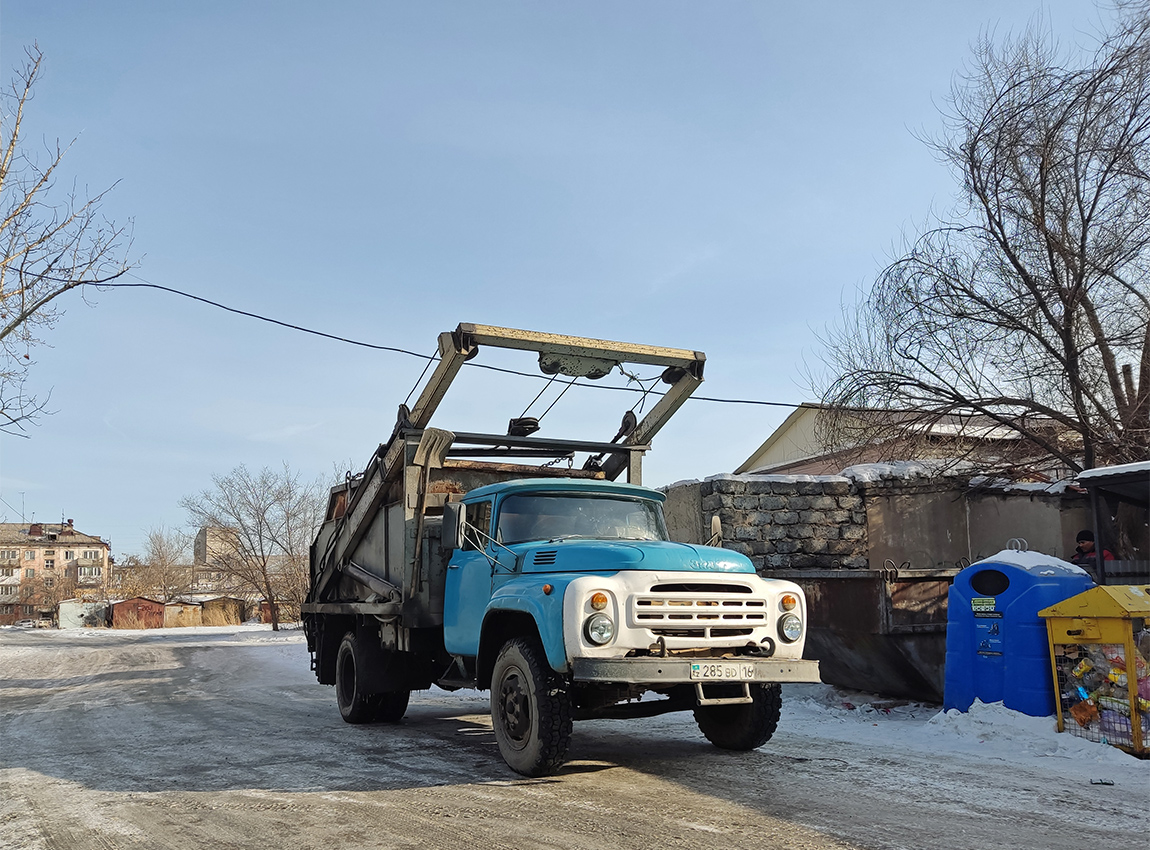 Восточно-Казахстанская область, № 285 BD 16 — ЗИЛ-431610