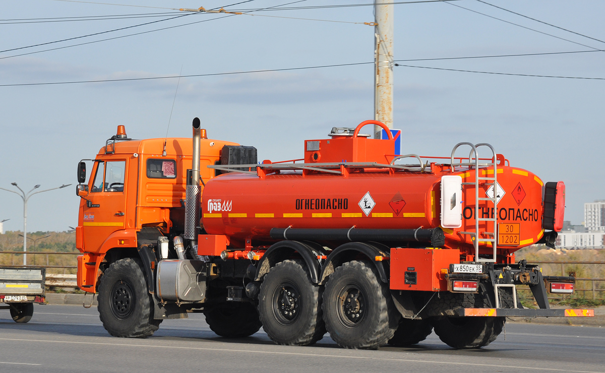 Омская область, № Х 850 ЕК 55 — КамАЗ-43118 (общая модель)