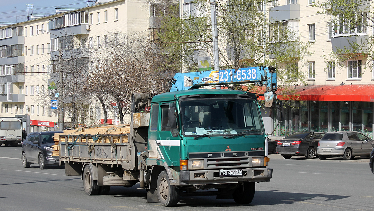 Челябинская область, № В 512 ЕС 174 — Mitsubishi Fuso Fighter