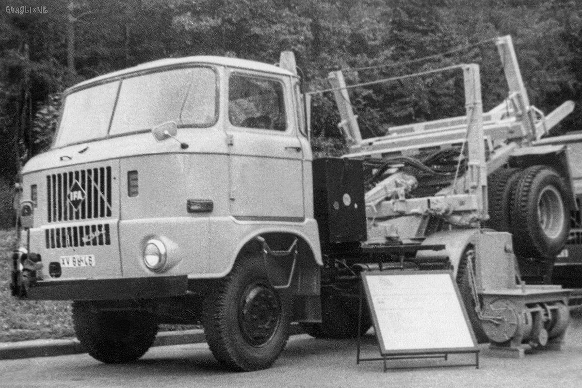 Германия, № XV 88-48 — IFA W50L (общая модель); Москва — Выставки; Исторические фотографии (до 2000 года) (Москва)