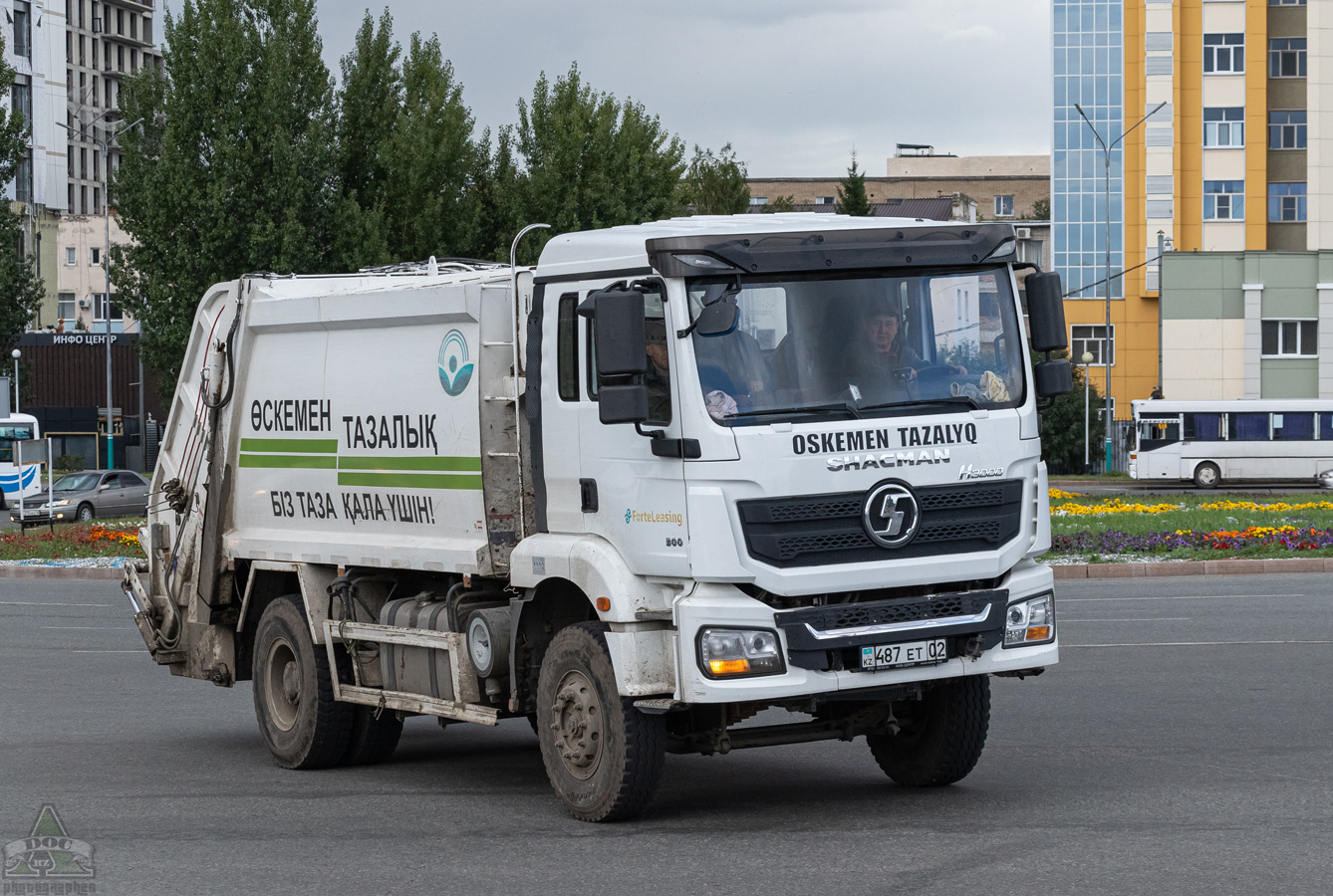 Восточно-Казахстанская область, № 487 ET 02 — Shaanxi Shacman H3000 (общая модель)