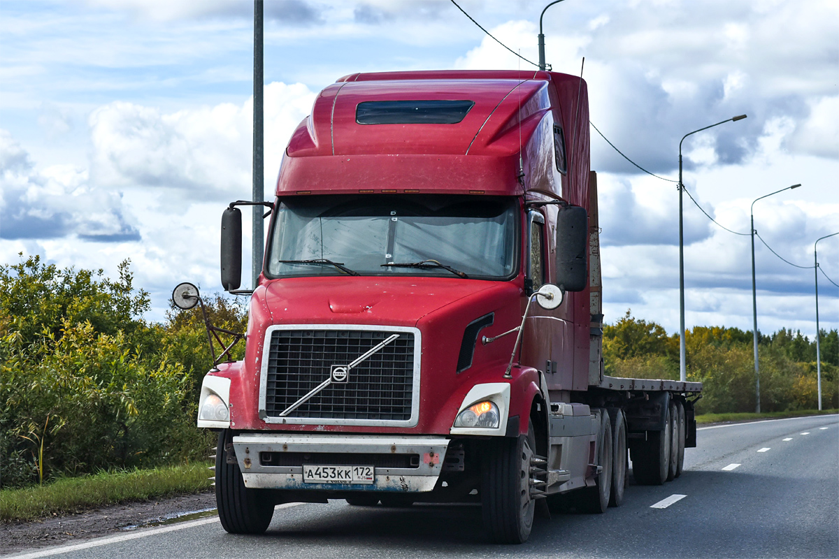 Тюменская область, № А 453 КК 172 — Volvo VN (Общая модель)