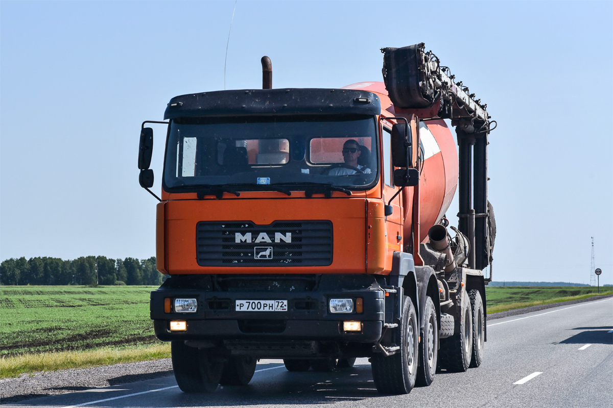 Тюменская область, № Р 700 РН 72 — MAN F2000 32.364