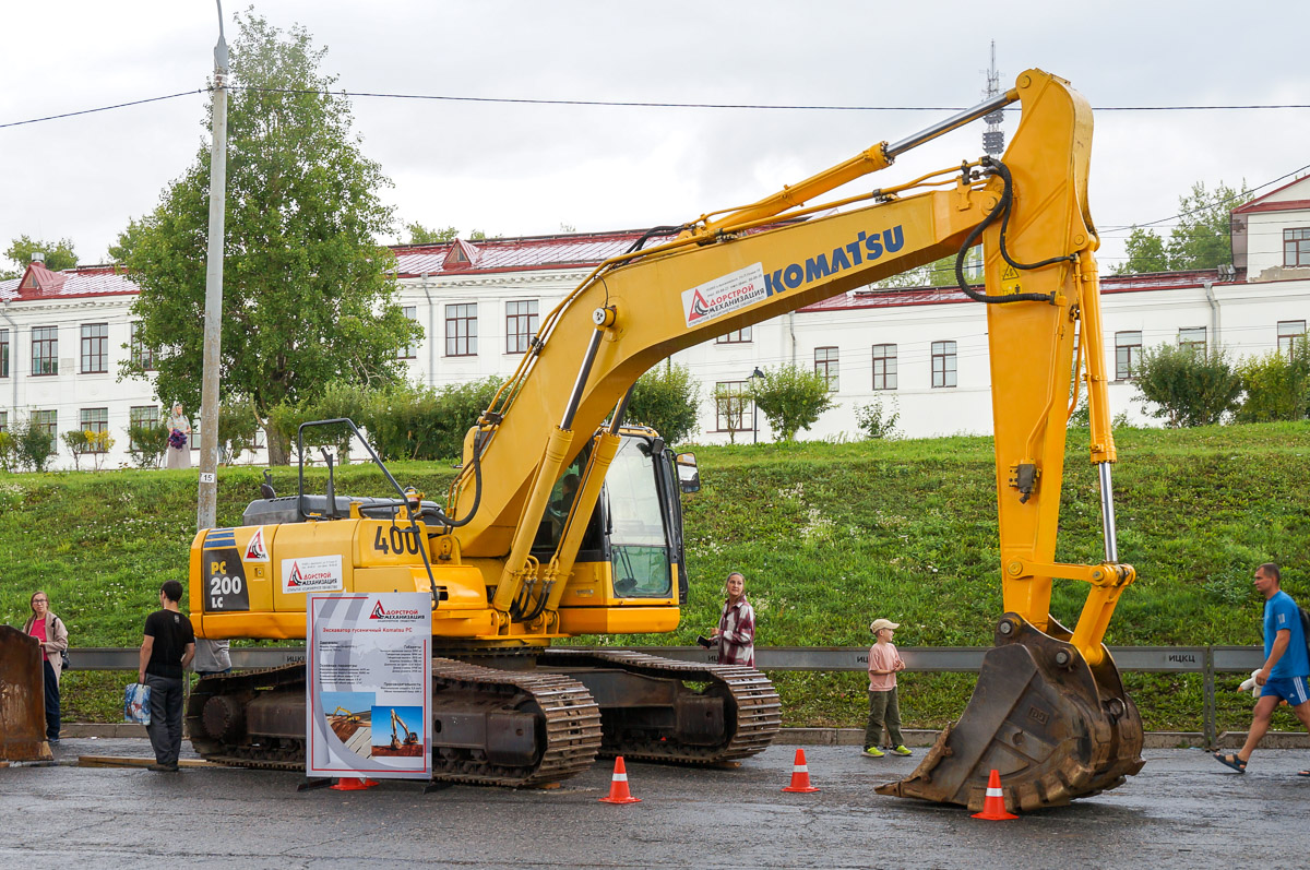 Архангельская область, № 400 — Komatsu PC200