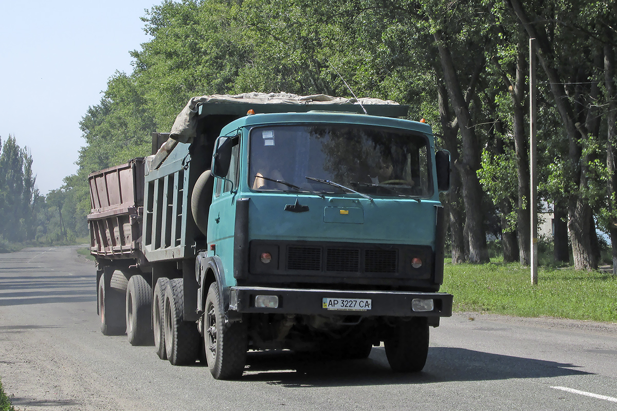 Запорожская область, № АР 3227 СА — МАЗ-64229