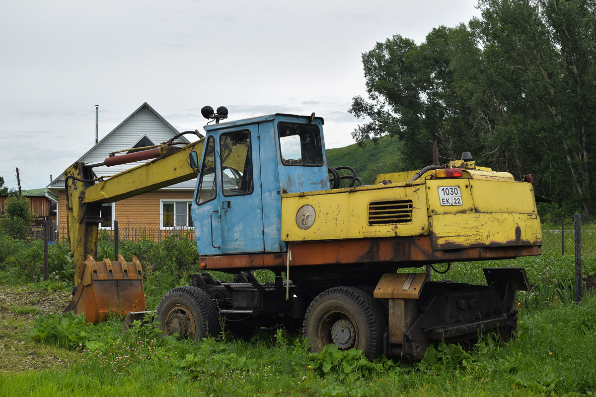 Алтайский край, № 1030 ЕК 22 — ЭО-3323