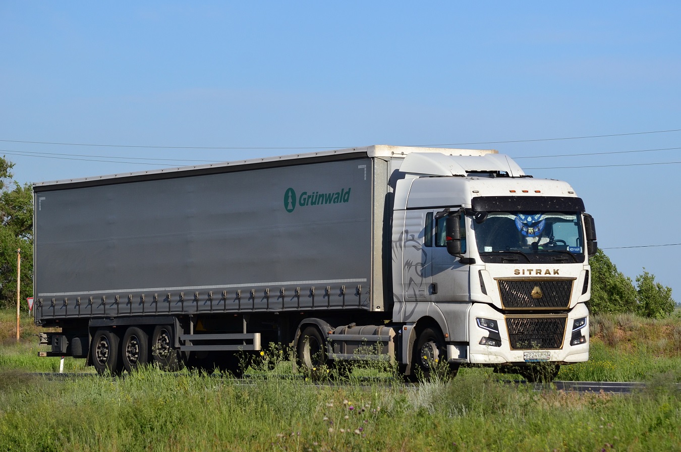 Кировская область, № В 224 УР 43 — Sitrak C7H ZZ4186 MAX