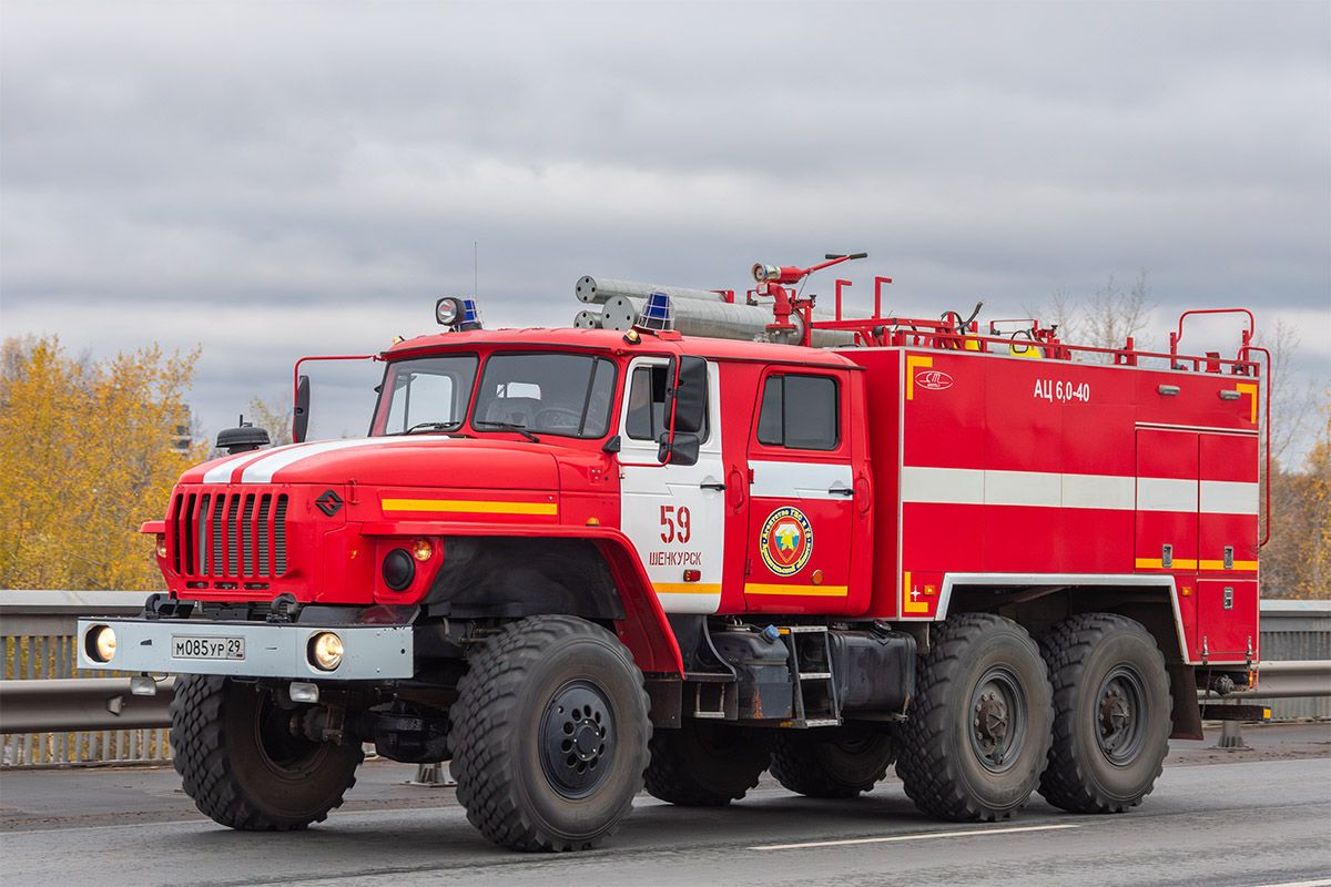 Архангельская область, № М 085 УР 29 — Урал-5557-60