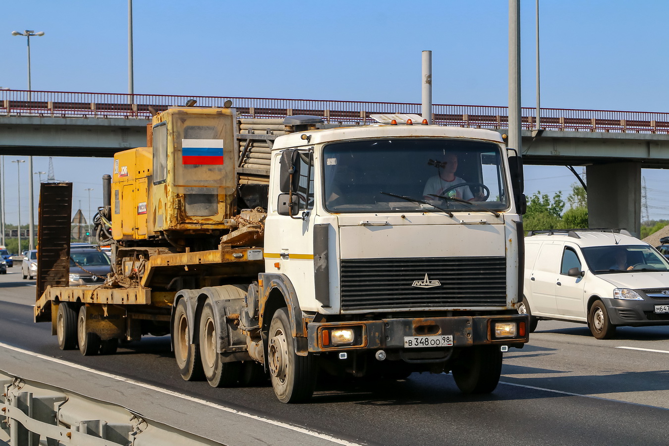 Санкт-Петербург, № В 348 ОО 98 — МАЗ-642208
