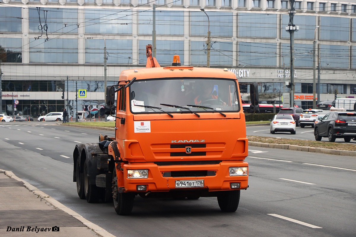Санкт-Петербург, № В 941 ВТ 178 — КамАЗ-65115 (общая модель)