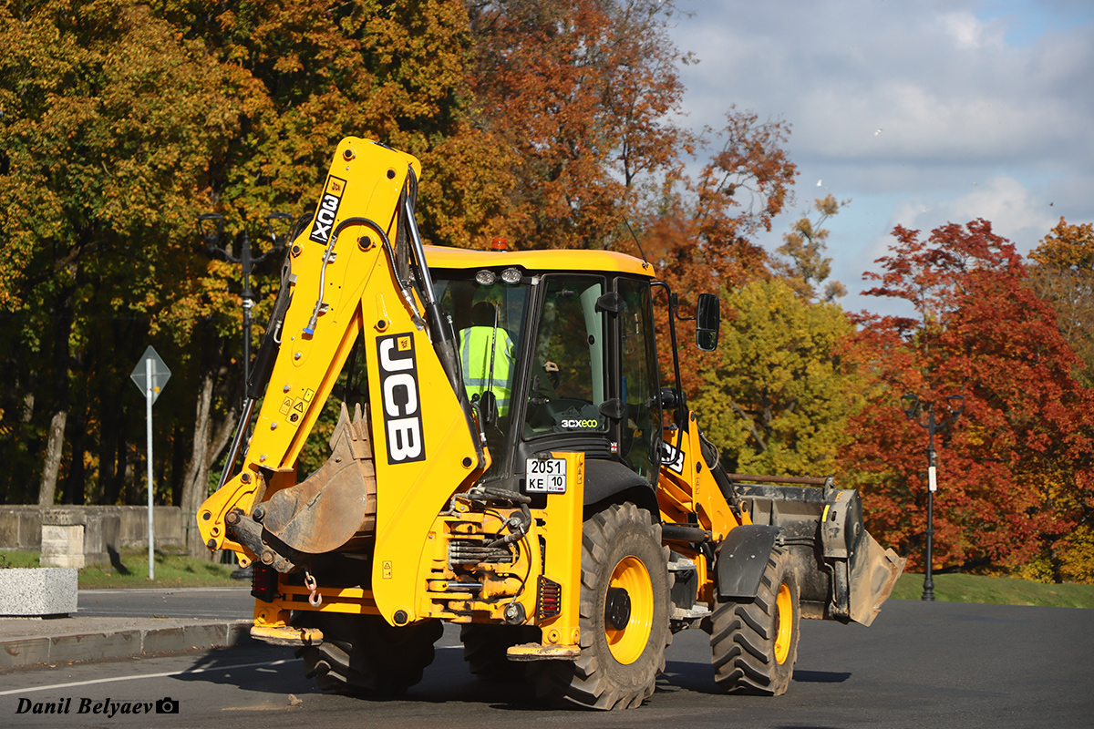 Карелия, № 2051 КЕ 10 — JCB 3CX