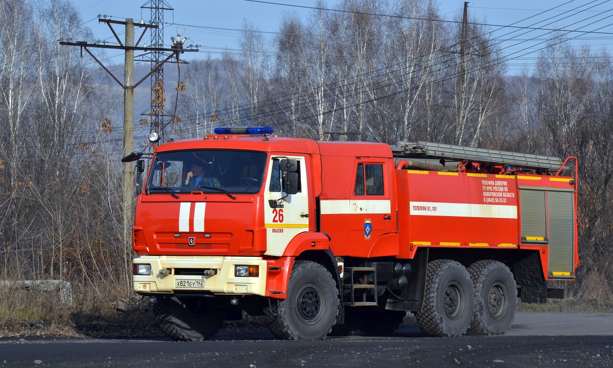 Кемеровская область, № Х 821 ЕУ 142 — КамАЗ-43118-46