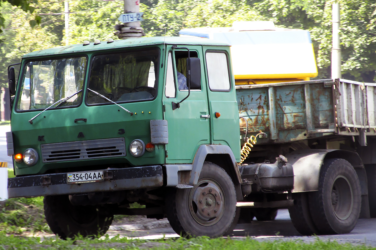 Днепропетровская область, № 354-04 АА — КАЗ-608В