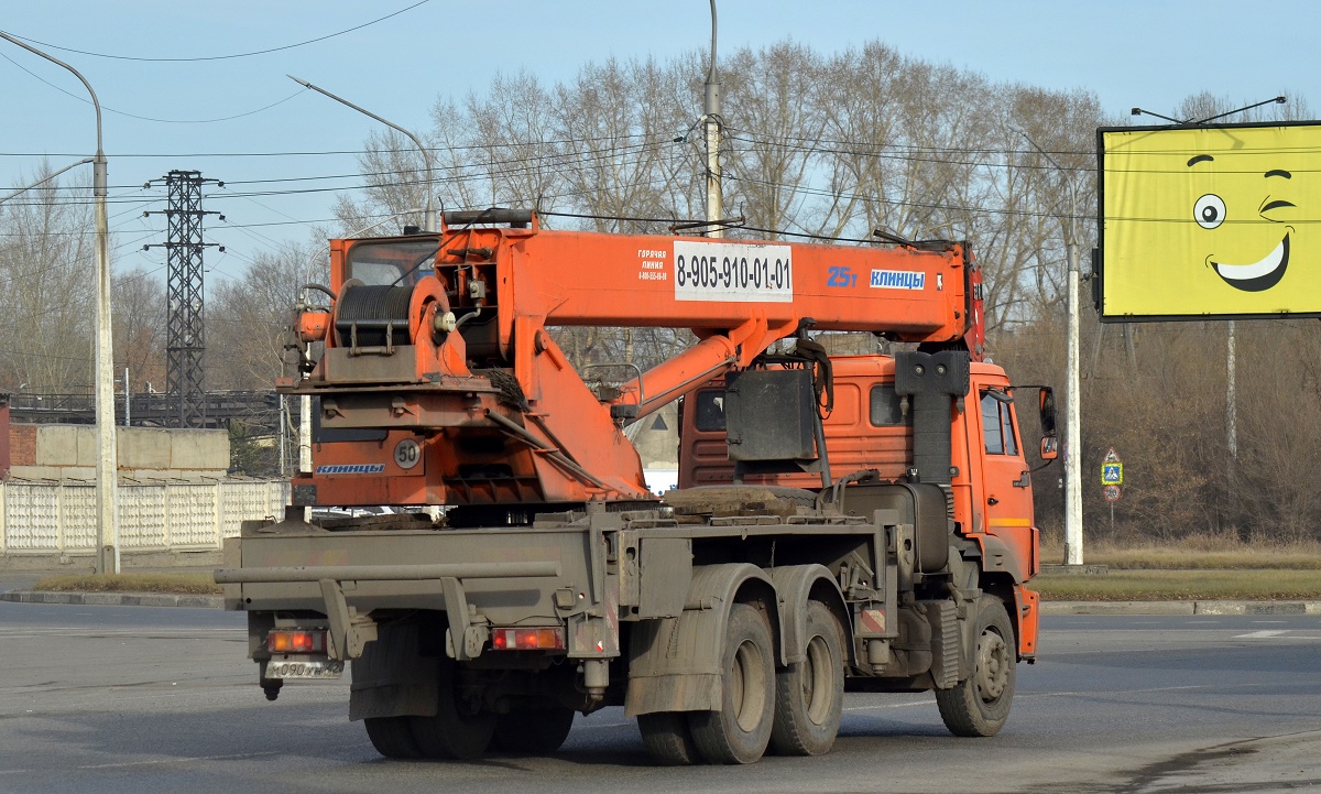 Кемеровская область, № М 090 УН 42 — КамАЗ-53215 (общая модель)