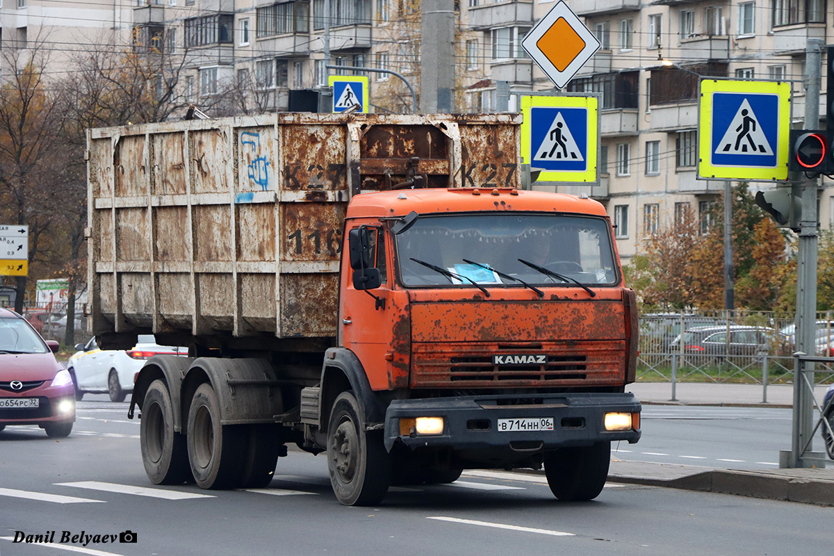 Санкт-Петербург, № В 714 НН 06 — КамАЗ-65115 (общая модель)