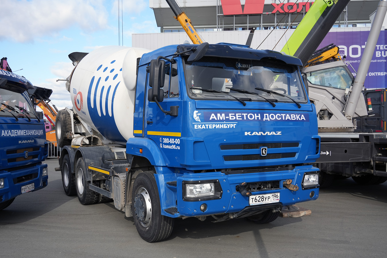 Свердловская область, № Т 628 УР 196 — КамАЗ-6520-B5(49); Свердловская область — Выставка "100+ Technobuild" 2025