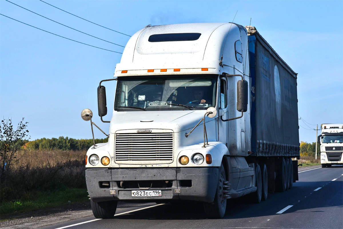 Свердловская область, № О 823 ЕС 196 — Freightliner Century Class