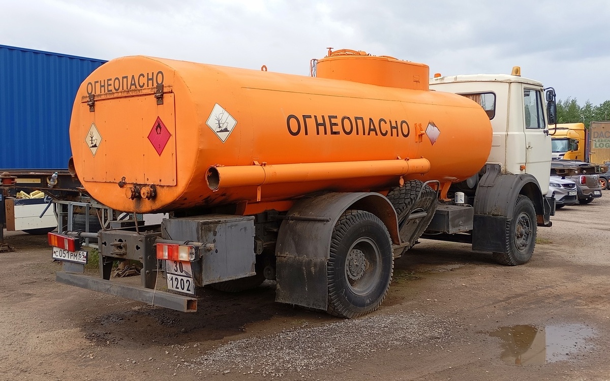 Тверская область, № С 051 РМ 69 — МАЗ-5337 [533700]